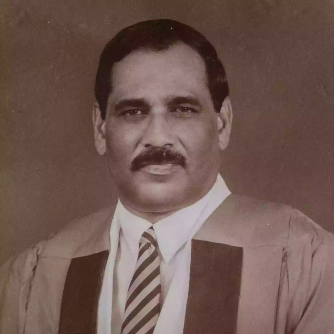 Mr. H. L. B. Gomes